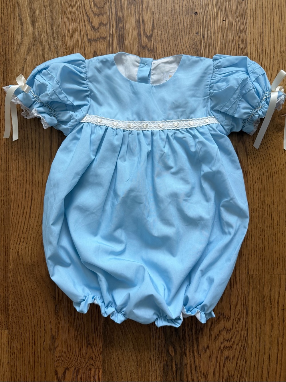 Busy Bee Smocks Blue Girls Dress 2T Smocked Sleeves Lace Trim